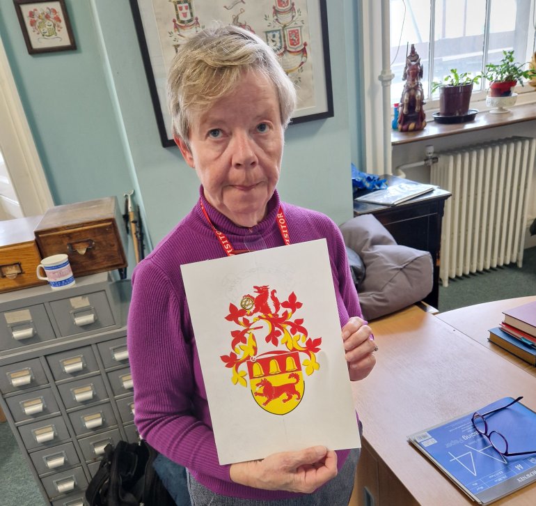 Yvonne Holton, Court of Lord Lyon, Edimbourg, Avril 2025